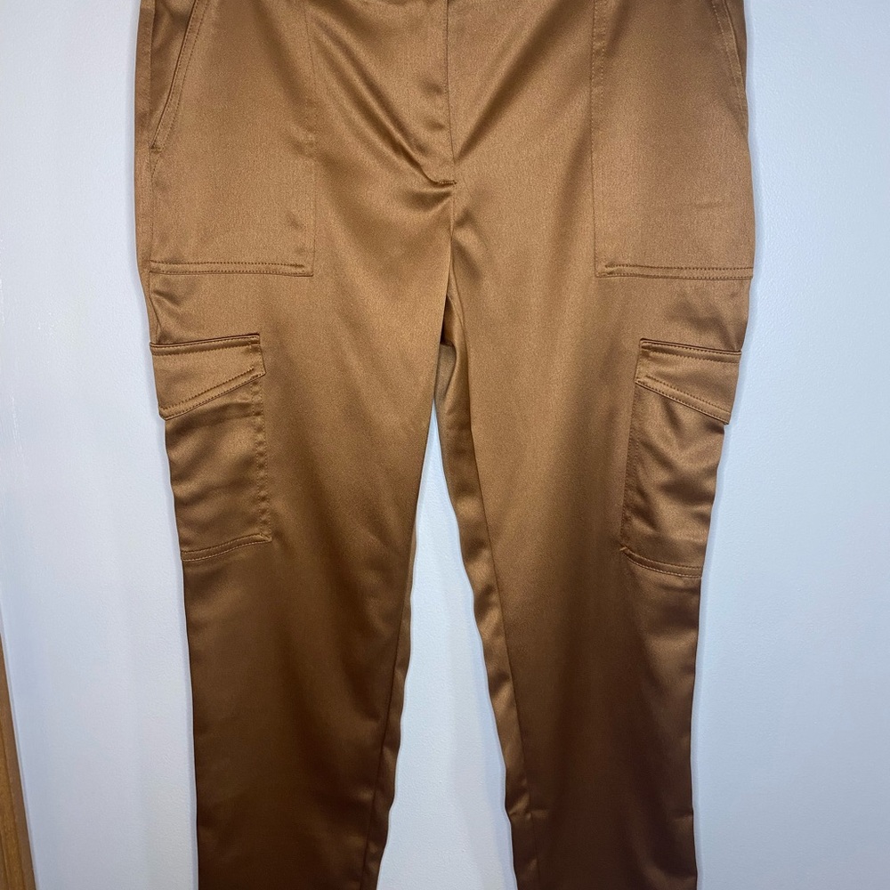 Chico’s size 0 (or size 4) Women's Brown Stylish Cargo Ankle Pants - Picture 2 of 4